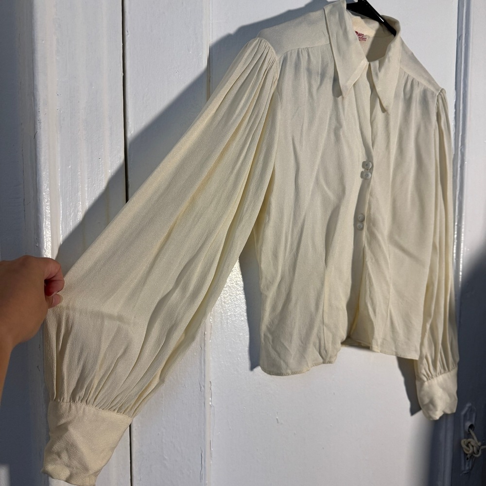 True Vtg 70s Arlene of Hollywood Cream Crepe Blouse Piratecore Edwardian S - Picture 7 of 11